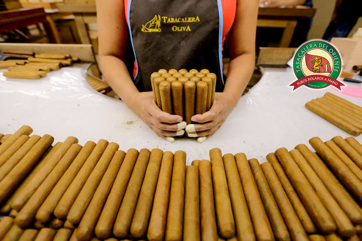 ¡Bienvenidos a un viaje fascinante por el mundo de los puros rolados a mano de Tabacalera del Oriente en Tarapoto, San Martín, Perú!