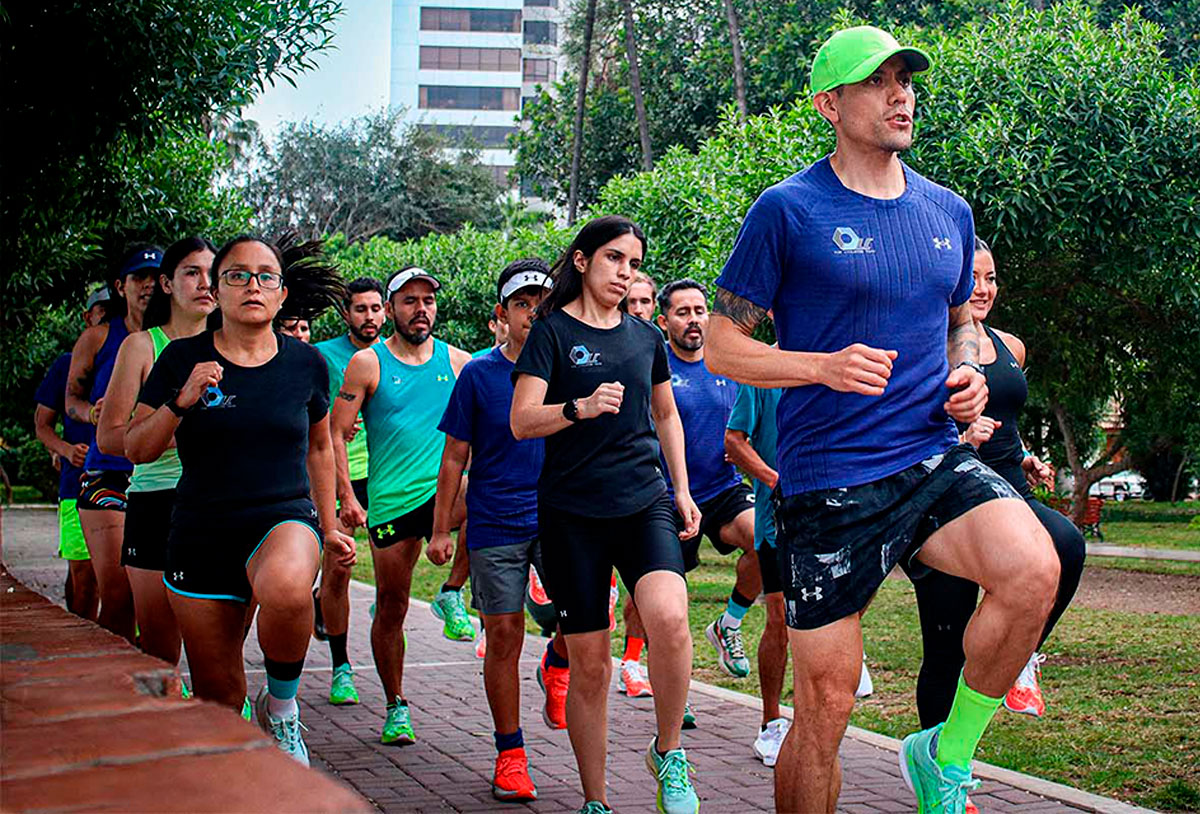 Preparación, Pasión y Rendimiento: Los Atletas de Under Armour se Equipan para Dominar la Edición 114 de la Carrera Emblemática de Sudamérica