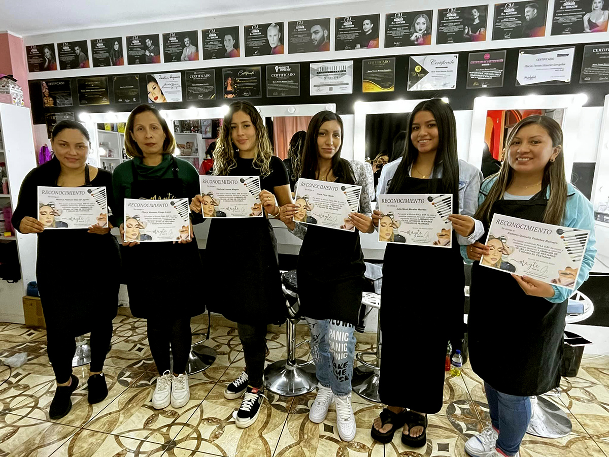 Un ÉXITO  las CLASES FULL DAY de Lifting de Pestañas, Rizado de Pestañas y Laminado de Cejas que Revolucionan tu Belleza