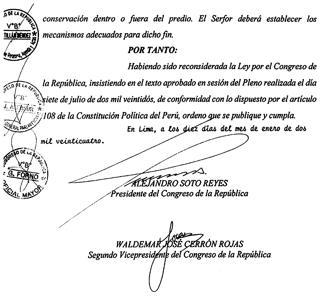 La firma tardía del presidente del Congreso y de Waldemar Cerrón añade más controversia a la situación.