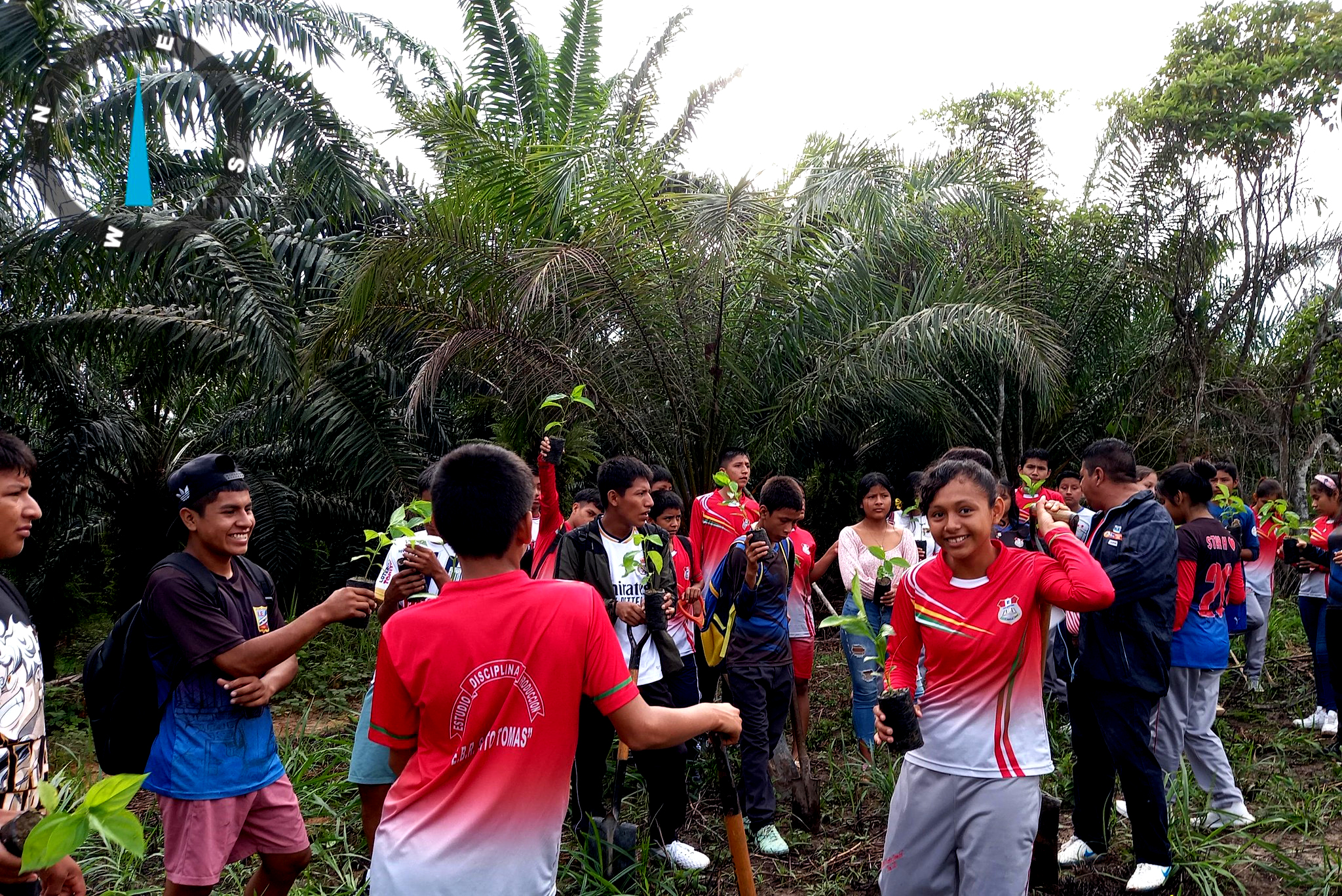 La iniciativa de PEDAMAALC inspira a estudiantes a través de la reforestación en el eje carretero, promoviendo valores ambientales y conciencia ecológica desde la infancia